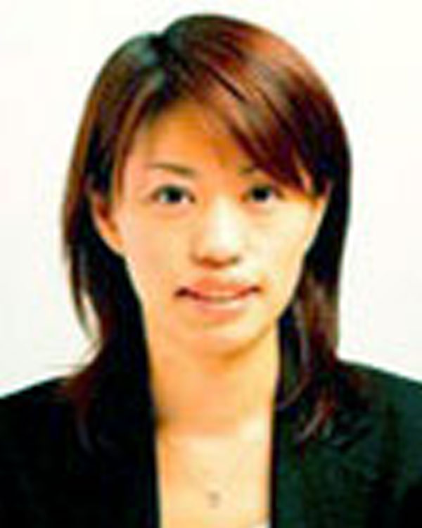 美間 久美